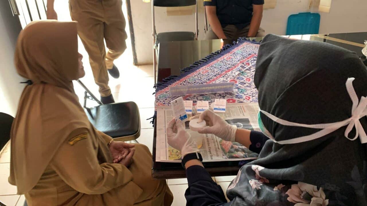 BNNK Batang Tes Urine di Wilayah Zonasi, Instansi Pemerintah Harus Bersih Dari Penyalahgunaan Narkotika BNNK Batang Tes Urine di Wilayah Zonasi, Instansi Pemerintah Harus Bersih Dari Penyalahgunaan Narkotika