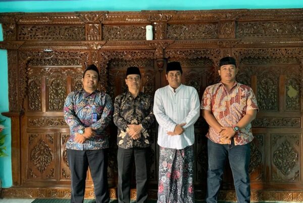 Gandeng Ponpes Al-Utsmani, BNNK Batang Bersinergi Cegah dan Berantas Penyalahgunaan Narkoba BNNK Batang dan Ponpes Al-Utsmani Komitmen Cegah dan Berantas Narkoba