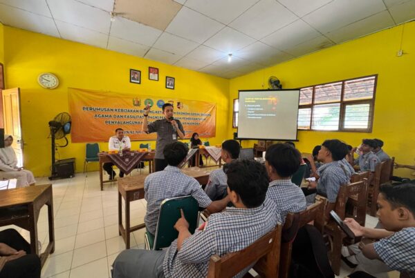 PELAJAR SMK YAPENDA 2 WIRADESA DIBEKALI ILMU PENGETAHUAN MENGENAI BAHAYA NARKOBA